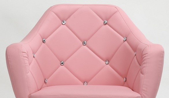 różowe krzesła